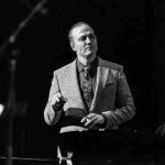 دانلود آهنگ علیرضا قربانی در زلف تو آویزم